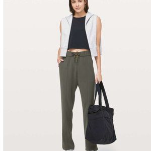 NWT Lululemon olive On the Right Track pant. 10